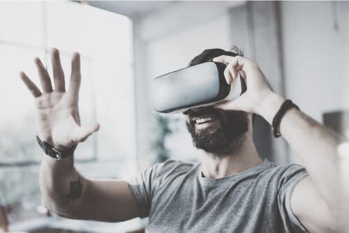 Join UX course for Augmented Reality and Virtual Reality. Rethink paradigms of human-computer interaction